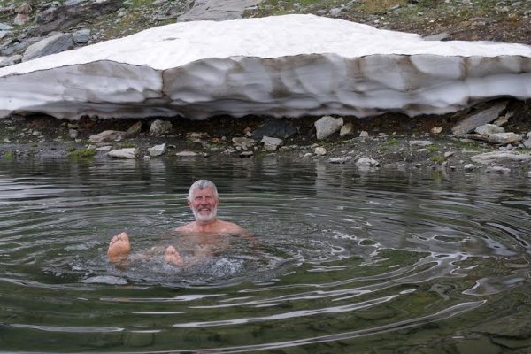 Луцький альпініст піднявся на найвищу та найскладнішу вершину Європи. ФОТО