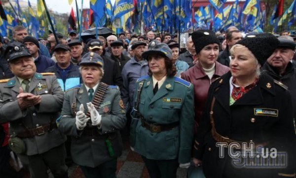 УПА та Бандеру вшанували у Києві ходою. ФОТО