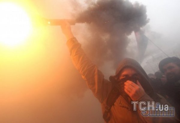 УПА та Бандеру вшанували у Києві ходою. ФОТО