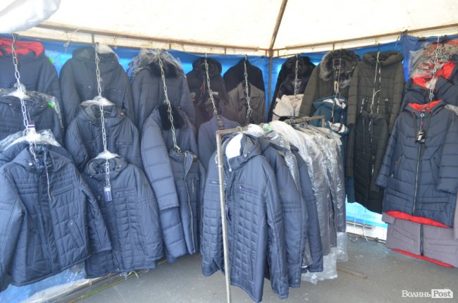 Місце для вигідного шопінгу: у Луцьку відкрився Харківський ярмарок*