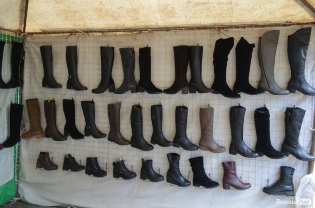 Місце для вигідного шопінгу: у Луцьку відкрився Харківський ярмарок*