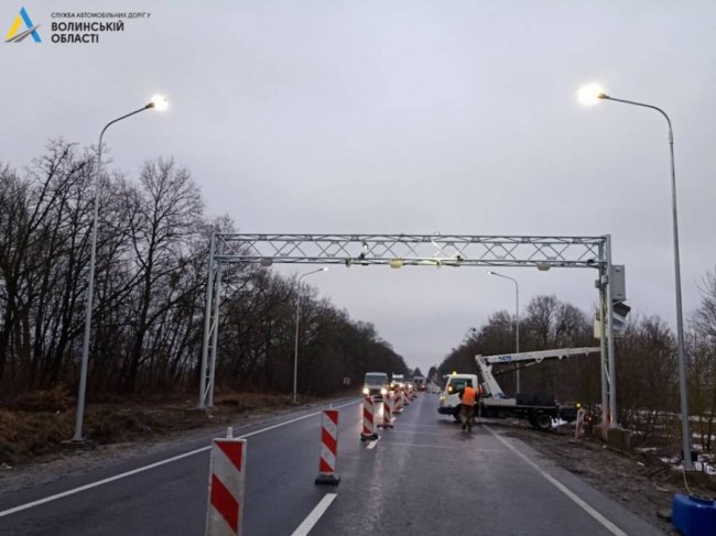На Волині уже тестують систему для зважування вантажівок під час руху. ФОТО