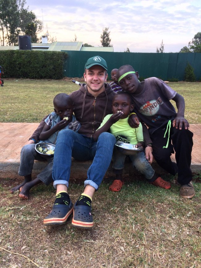 Бездомні діти, малярія та служіння: як жилось луцьким місіонерам в Африці