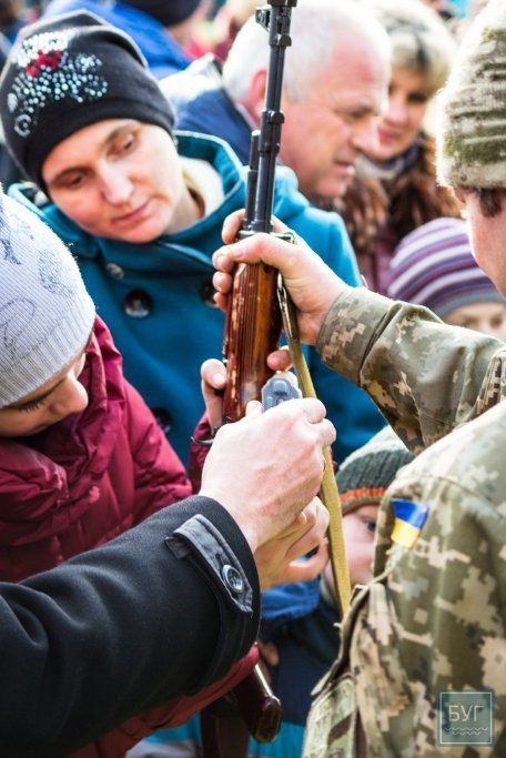 У Нововолинську ярмаркували за участю бійців 14 бригади та нацгвардійців. ФОТО