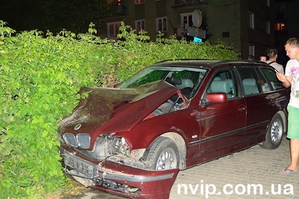 У Нововолинську зіткнулися одразу три авто. ФОТО