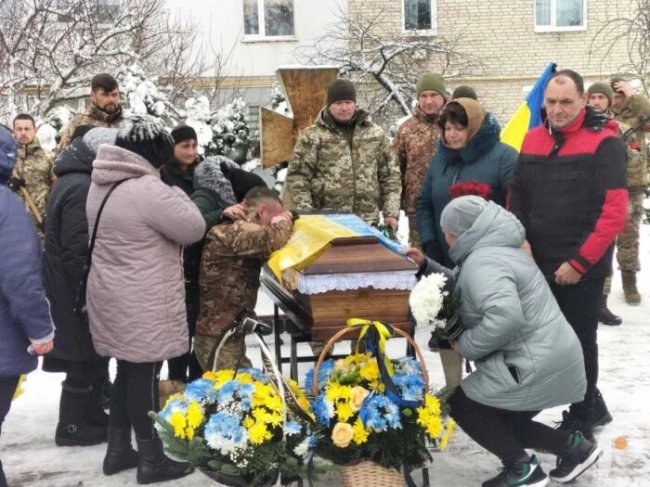 На Волині попрощалися із Героєм, який понад рік вважався  зниклим безвісти