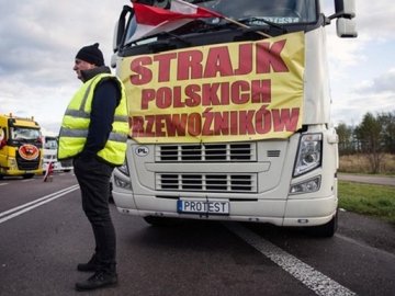 Польські перевізники відмовилися розблокувати кордон після переговорів з Україною