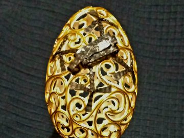 «Волинський Фаберже» виготовив унікальне яйце з дроном. ФОТО