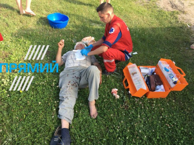 На Світязі жінка на іномарці збила мотоцикліста. ФОТО