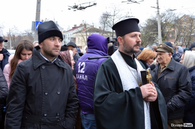 У Луцьку відкрили меморіальну дошку страченим воякам УПА. ФОТО