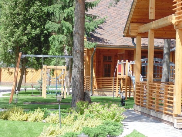 На Волині показали маєток, пов'язаний з Калетником та сином Януковича. ФОТО