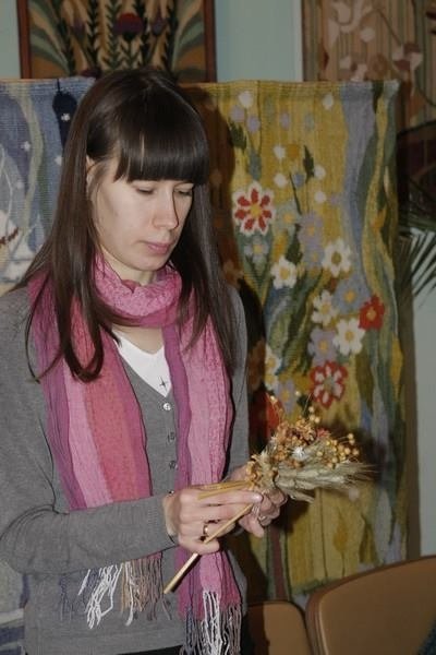 У луцькому музеї вчили соломоплетінню. ФОТО