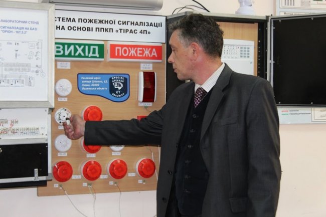 У луцькому виші відкрили лабораторію, де вивчатимуть сучасні системи безпеки