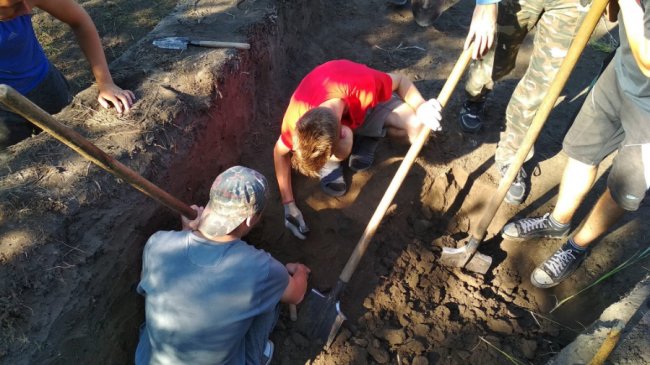 Як луцькі студенти-історики стають справжніми археологами. ФОТО