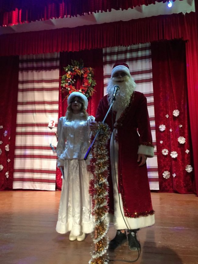 Любомльські ліцеїсти відзначили новорічно-різдвяні свята. ФОТО