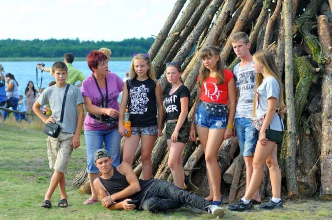 Зібров, вогнище, концерт: як у Згоранах Івана Купала святкували