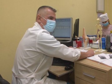 Переломи та забої: за день до травмпункту в Луцьку звернулося 18 людей