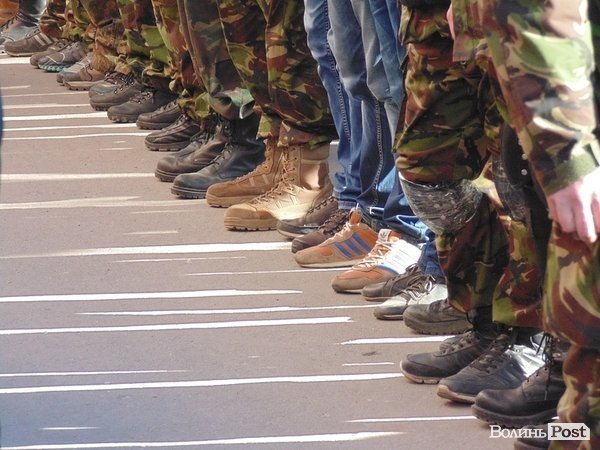 Пікет міліції в Луцьку. ФОТО. ВІДЕО