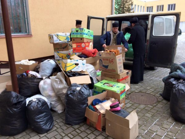 Волинські капелани передали допомогу нужденним