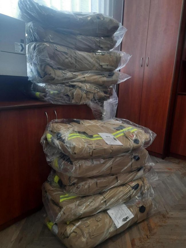Волинська громада отримала пожежне обладнання та спорядження для рятувальників