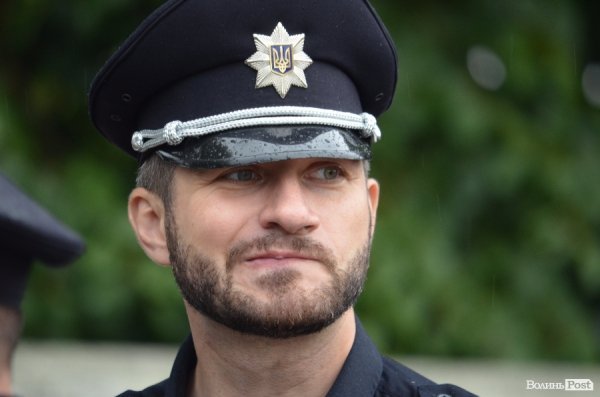 У Луцьку поліцейські отримали нові погони і звання. ФОТО