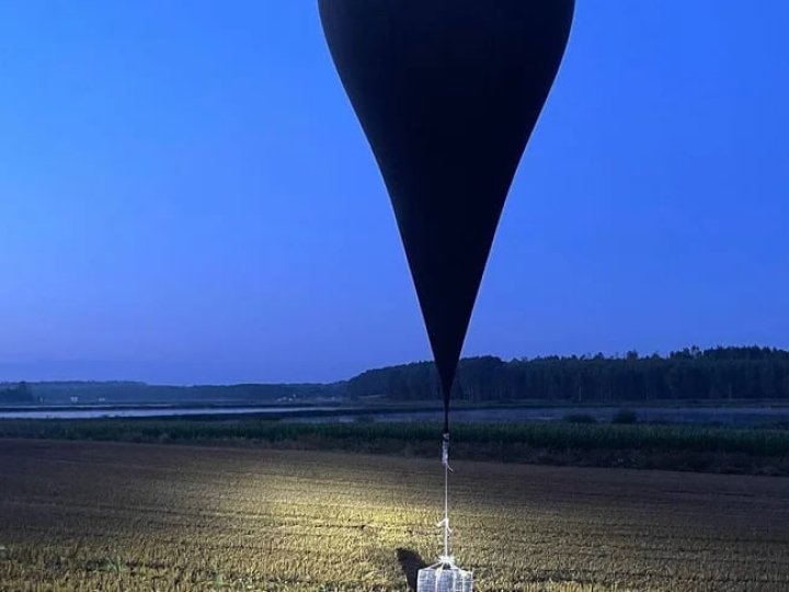 «Найінтенсивніша ніч за місяць». У Литві двічі зачиняли аеропорт через повітряні кулі з Білорусі