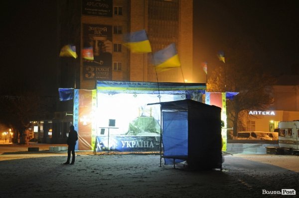 Сніг у Луцьку. ФОТО