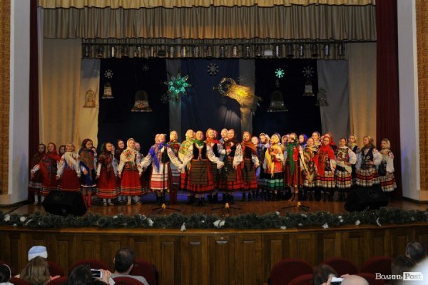 Різдвяний концерт у Луцьку: вальс, вірш і віншування