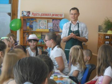 Малюки у волинській бібліотеці стали скульпторами