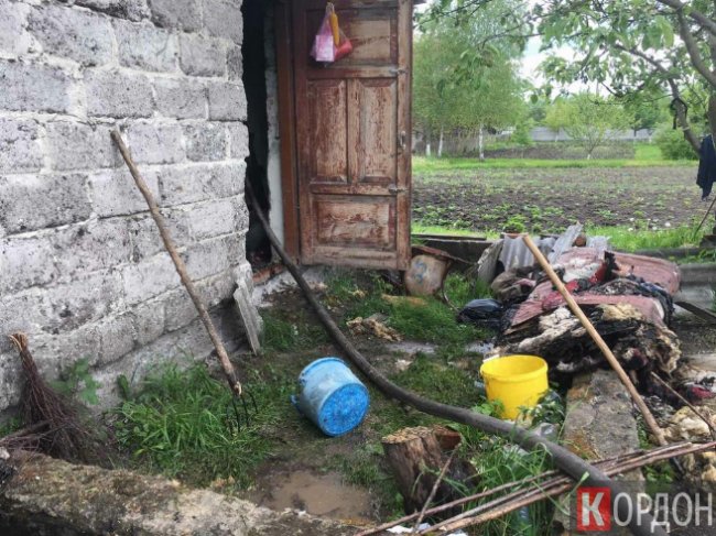 У місті на Волині через електроприлади загорілась літня кухня. ФОТО