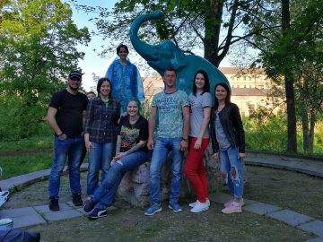 У Луцьку активісти пофарбували скульптуру слоника. ФОТО
