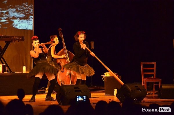 «Я хочу від них дітей»: Dakh Daughters підірвали луцьку публіку. ФОТО