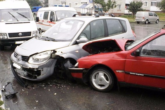 У Нововолинську дві жінки не поділили дорогу: четверо постраждалих. ФОТО