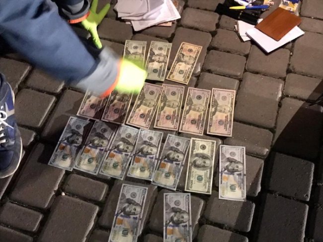 Волинські СБУшники затримали на хабарі очільника міжрегіонального управління Мін'юсту. ФОТО
