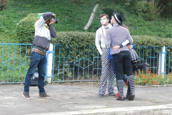 Учасники Garage Drum Show фотографуються