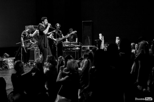 Шквал емоцій та запальна музика: як у Луцьку виступав Dan Balan. ФОТО