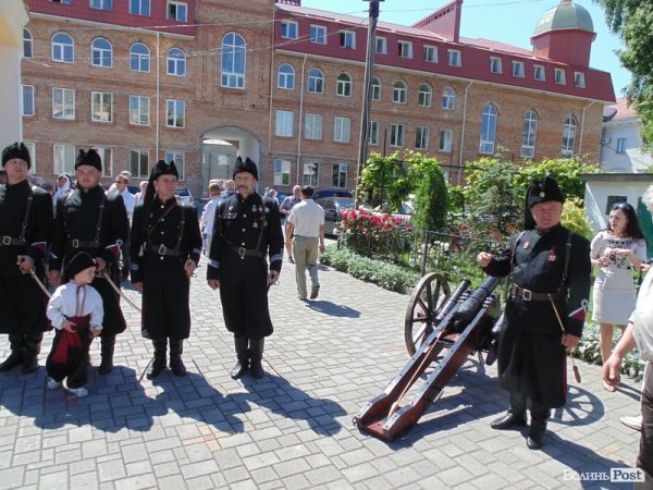 У Луцьку - святкове богослужінян за участю патріарха Філарета. ФОТО