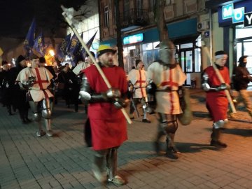 На смолоскипну ходу у Луцьку приїхали гості з різних куточків України. ФОТО