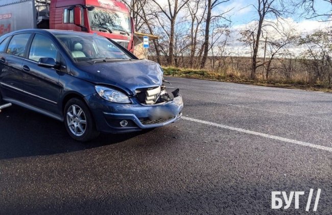 На волинській трасі трапилась ДТП за участю чотирьох автівок. ФОТО