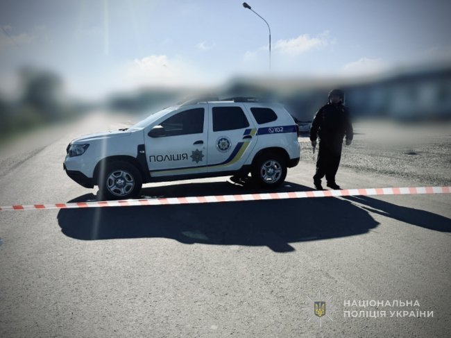 Поліція працює на місці атаки ворожого БпЛА в Маневичах 