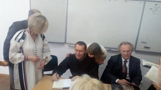Волинський письменник Василь Слапчук презентував нову книгу
