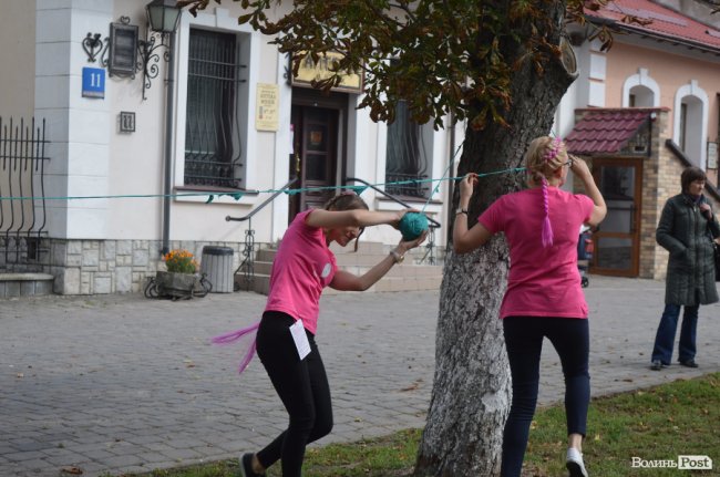 З хлібом, горілкою та кров’ю: у Луцьку відкрили фестиваль театрів. ФОТО