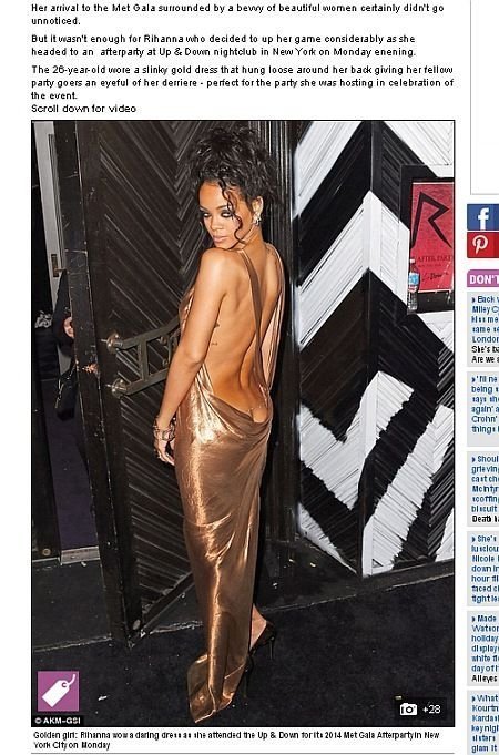 Ріанна показала голу дупу. ФОТО