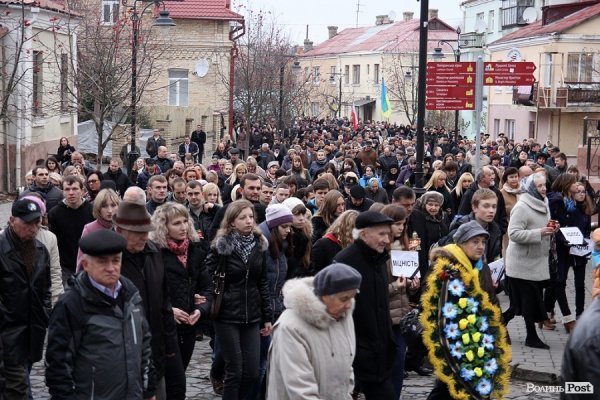 Як Луцьк вшановував жертв Голодомору. ФОТО