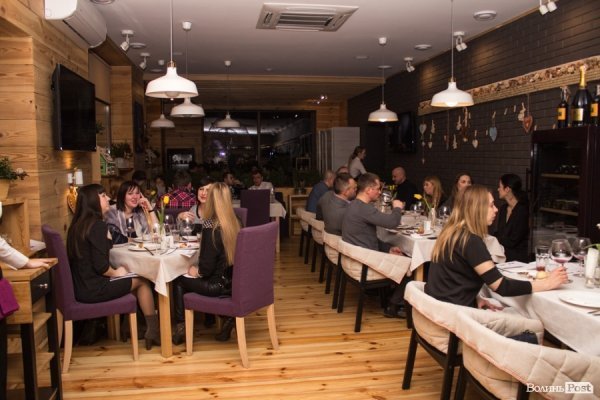 У Луцьку дегустували італійське вино. ФОТО