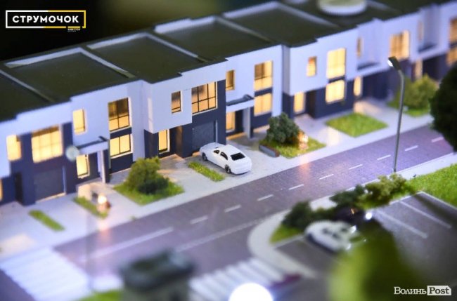 Як під Луцьком розбудовують містечко з таунхаусів. ФОТО*