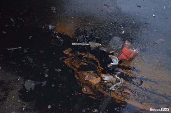 Аварія в Луцьку: не розминулися вантажівки. ФОТО