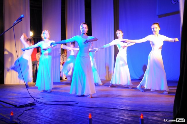 З нагородами та концертом: волинських медсестер вітали із професійним святом