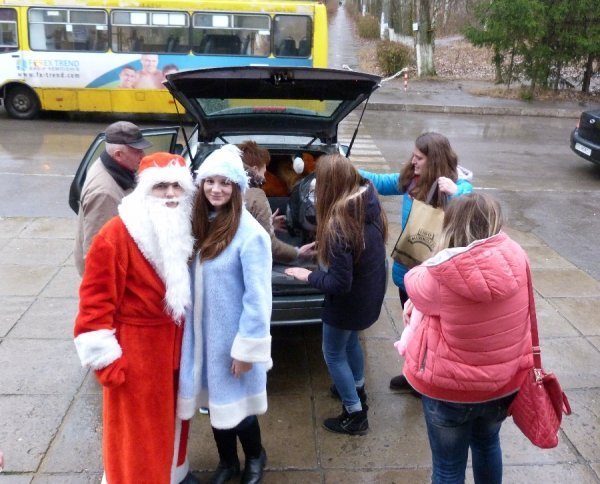 Волинські студенти привітали дітей обласного санаторію з Днем святого Миколая. ФОТО