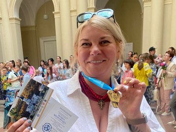 Художниця з Луцька отримала нагороду «Золотий мольберт»